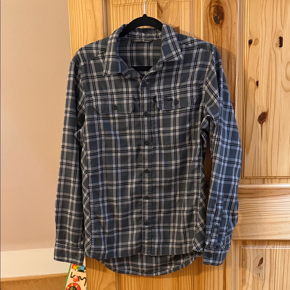Men's Gray Plaid Casual Button Down Shirt